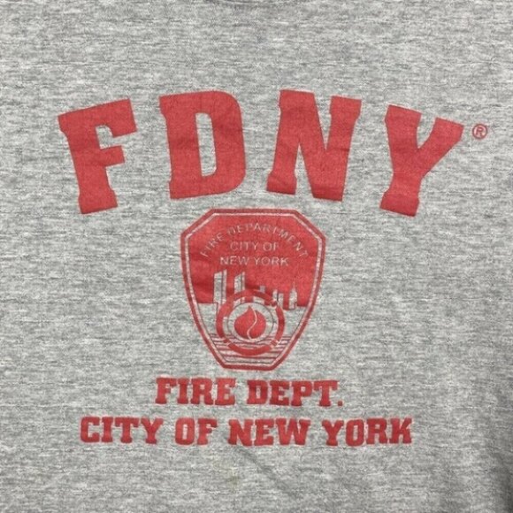 FDNY Shirt Mens Large Gray Cotton Crewneck Short Sleeve Graphic Tee Pullover - Picture 3 of 7